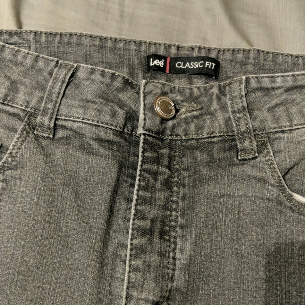 Jeans - Picture 2 of 3